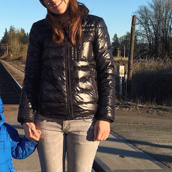 j crew black puffer coat